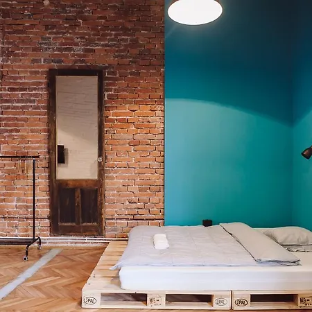 Mirons Apartment: Industrial Apartment